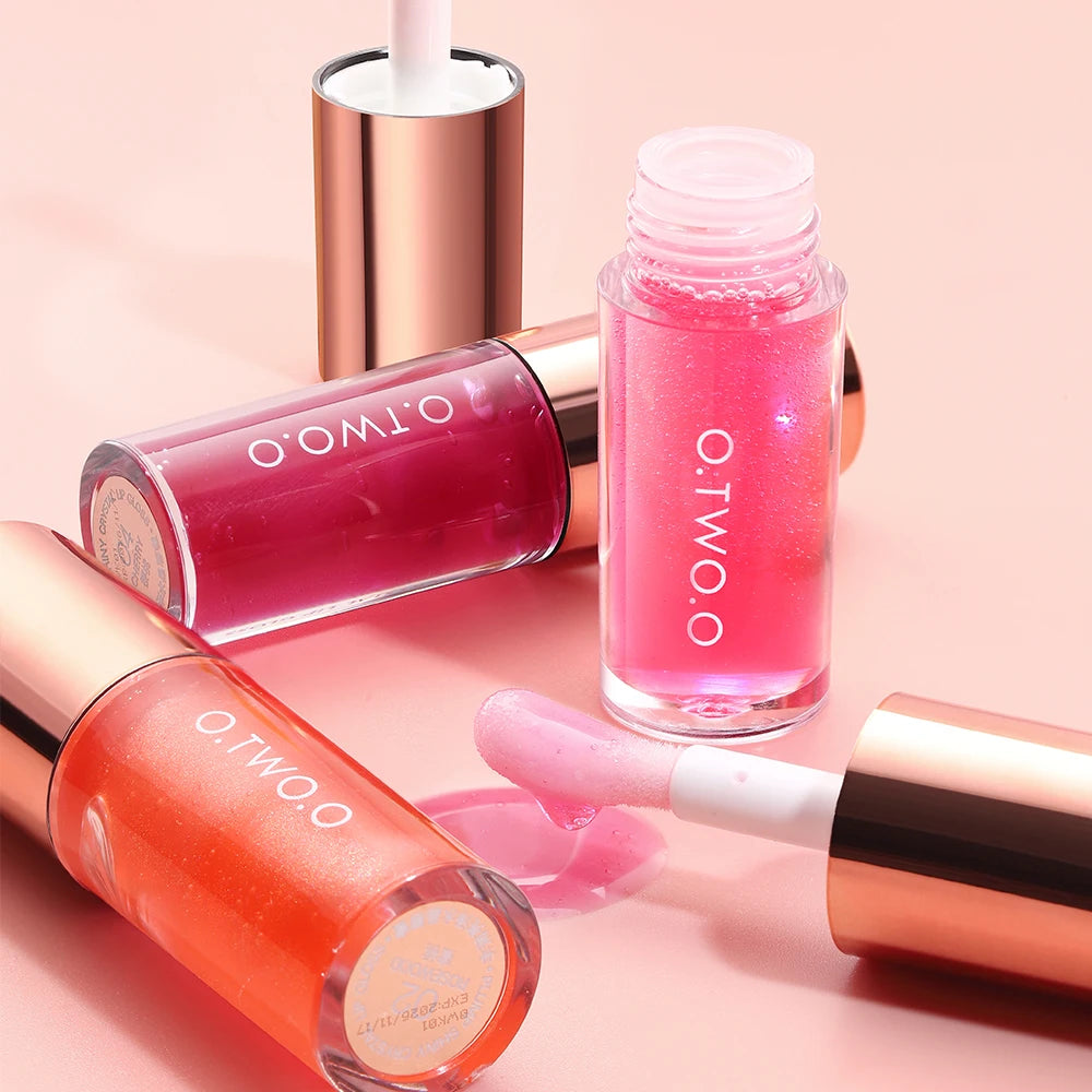 O.TWO.O Lip Oil Gloss — Moisturising, Non-Sticky & Plumping Lip Treatment